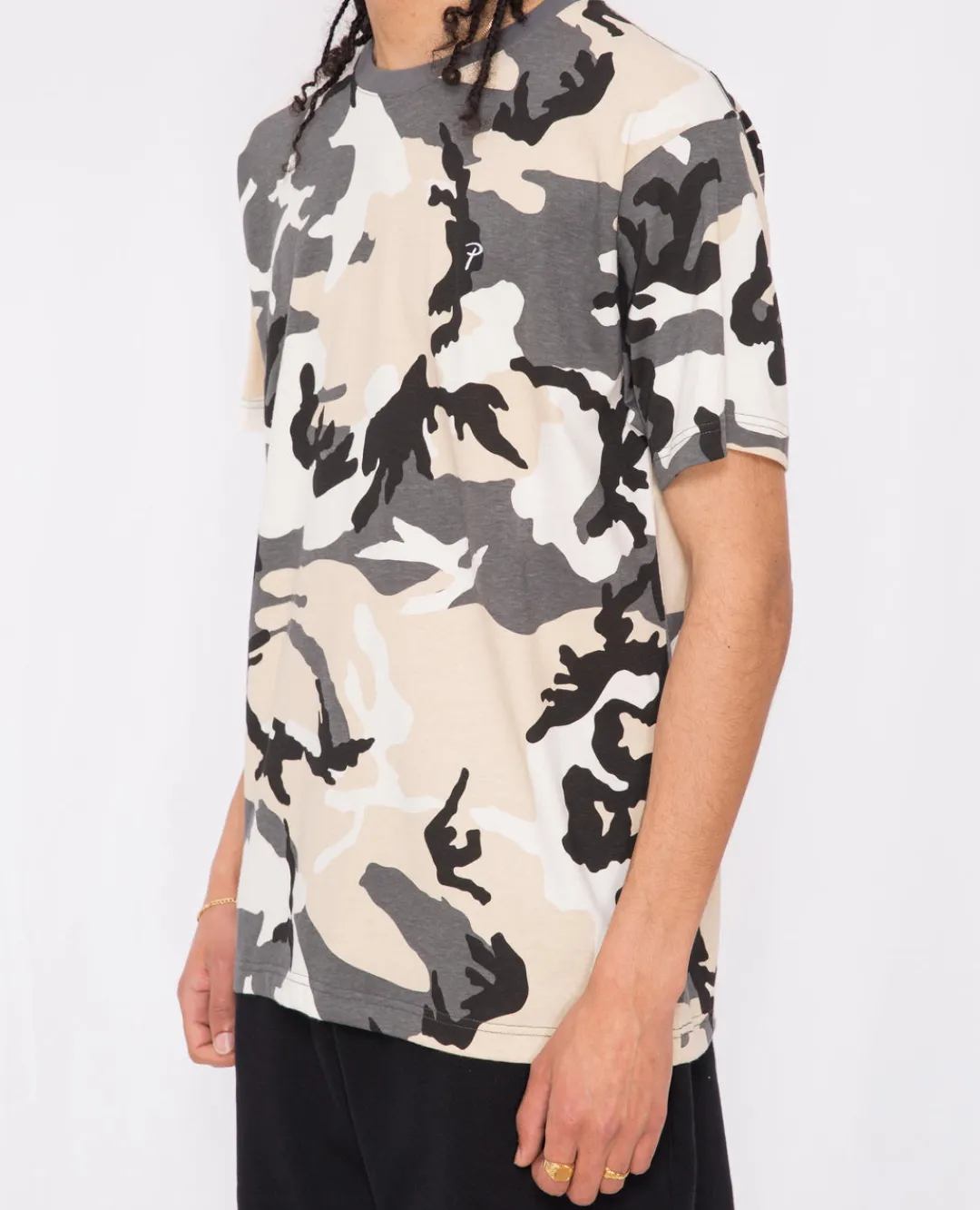 * Patta Basic Script P T-Shirt (Sand Woodland Camo)