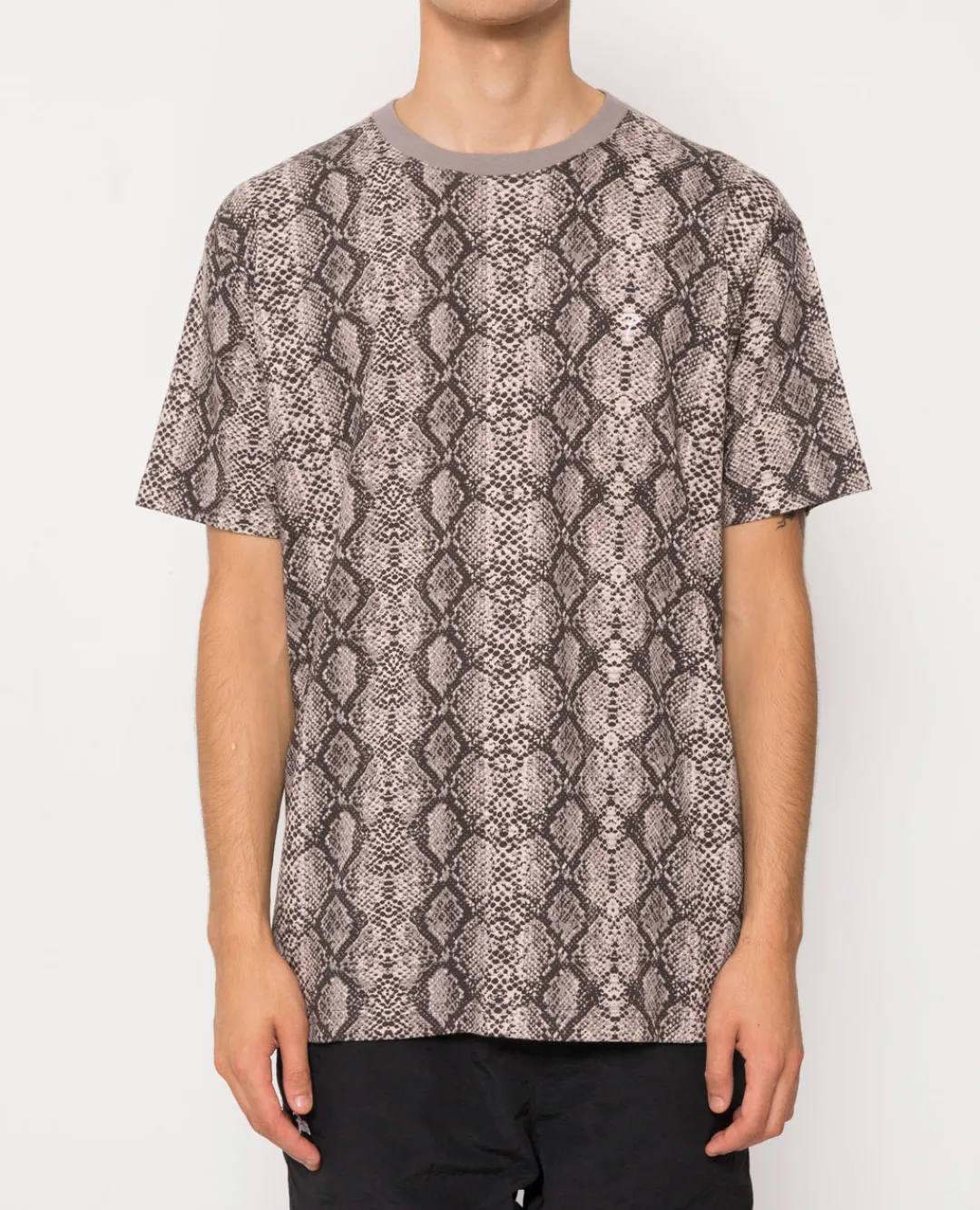 * Patta Basic Script P T-Shirt (Snakeskin)