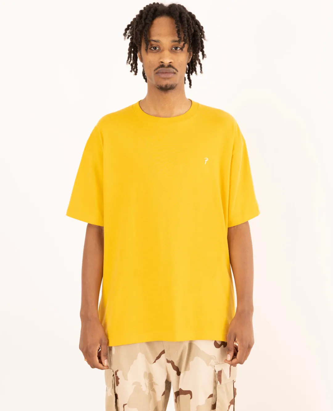 * Patta Basic Script P T-Shirt (Yolk Yellow)