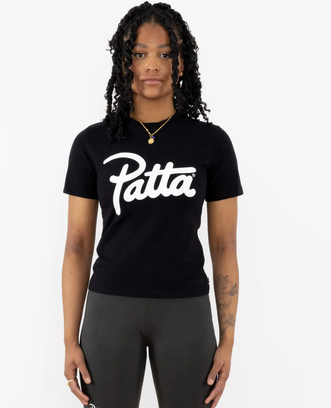 * Patta Femme Basic Fitted T-Shirt (Black)