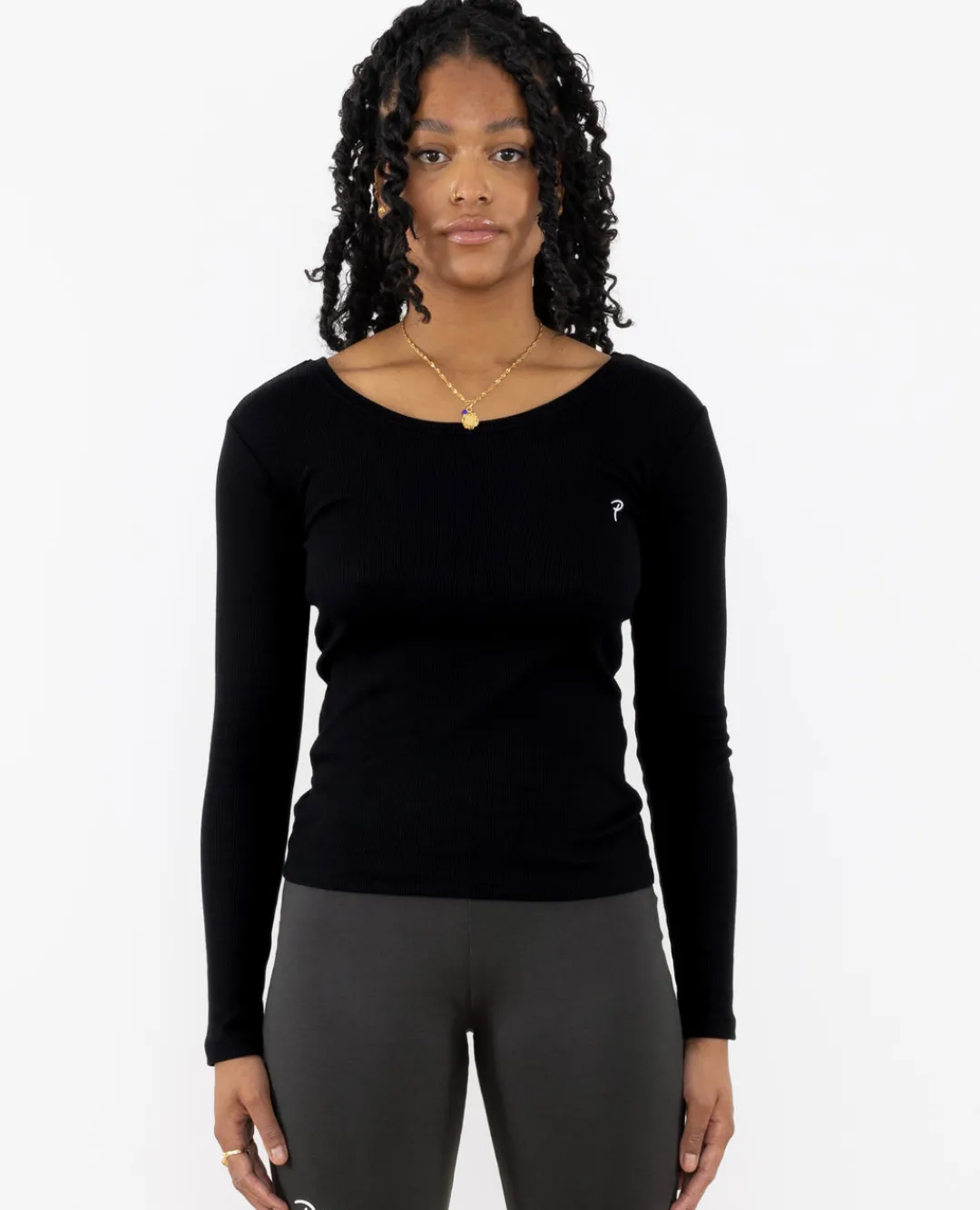 * Patta Femme Basic Scoop Longsleeve T-Shirt (Black)