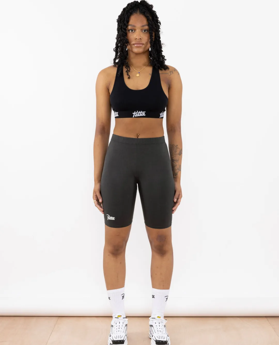 * Patta Femme Basic Washed Biker Shorts (Raven)