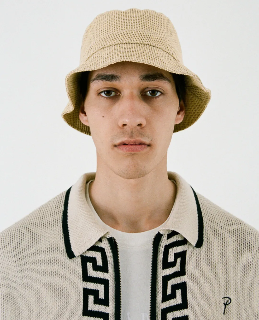 * Patta Mesh Bucket Hat (Pale Khaki)